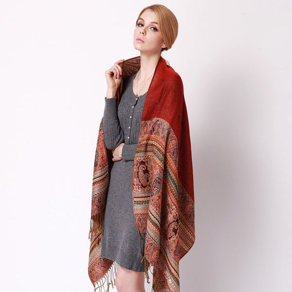 Jacquard Fringed Woman Shawl